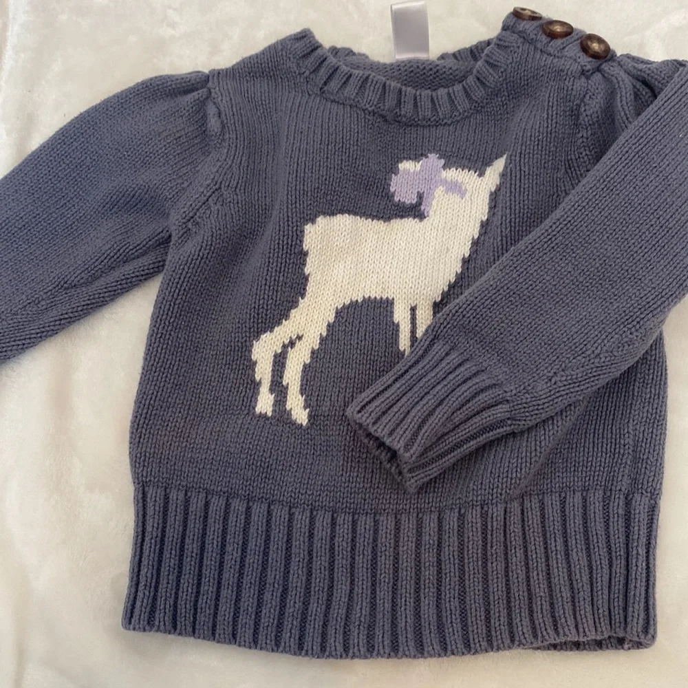 2 old navy sweaters - Picture 2 of 6
